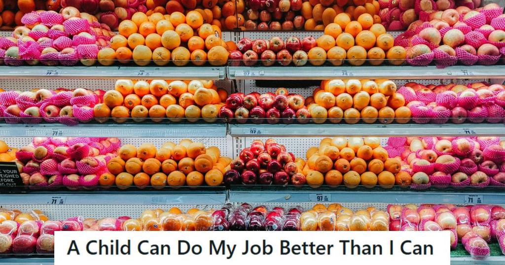 Apples and Oranges on the shelf at the grocery store